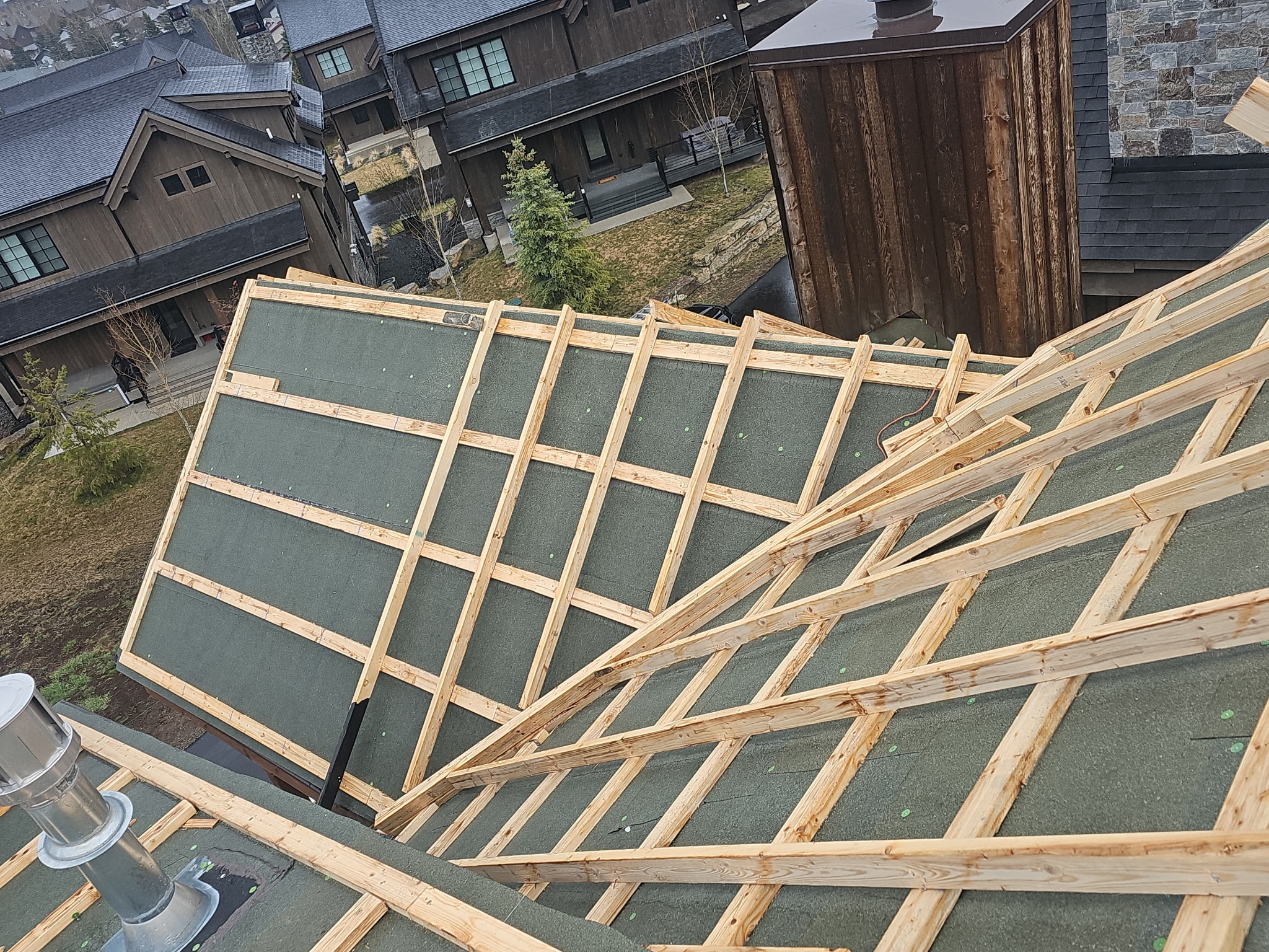 Roofing contractor Helena Montana AMPCo Construction
