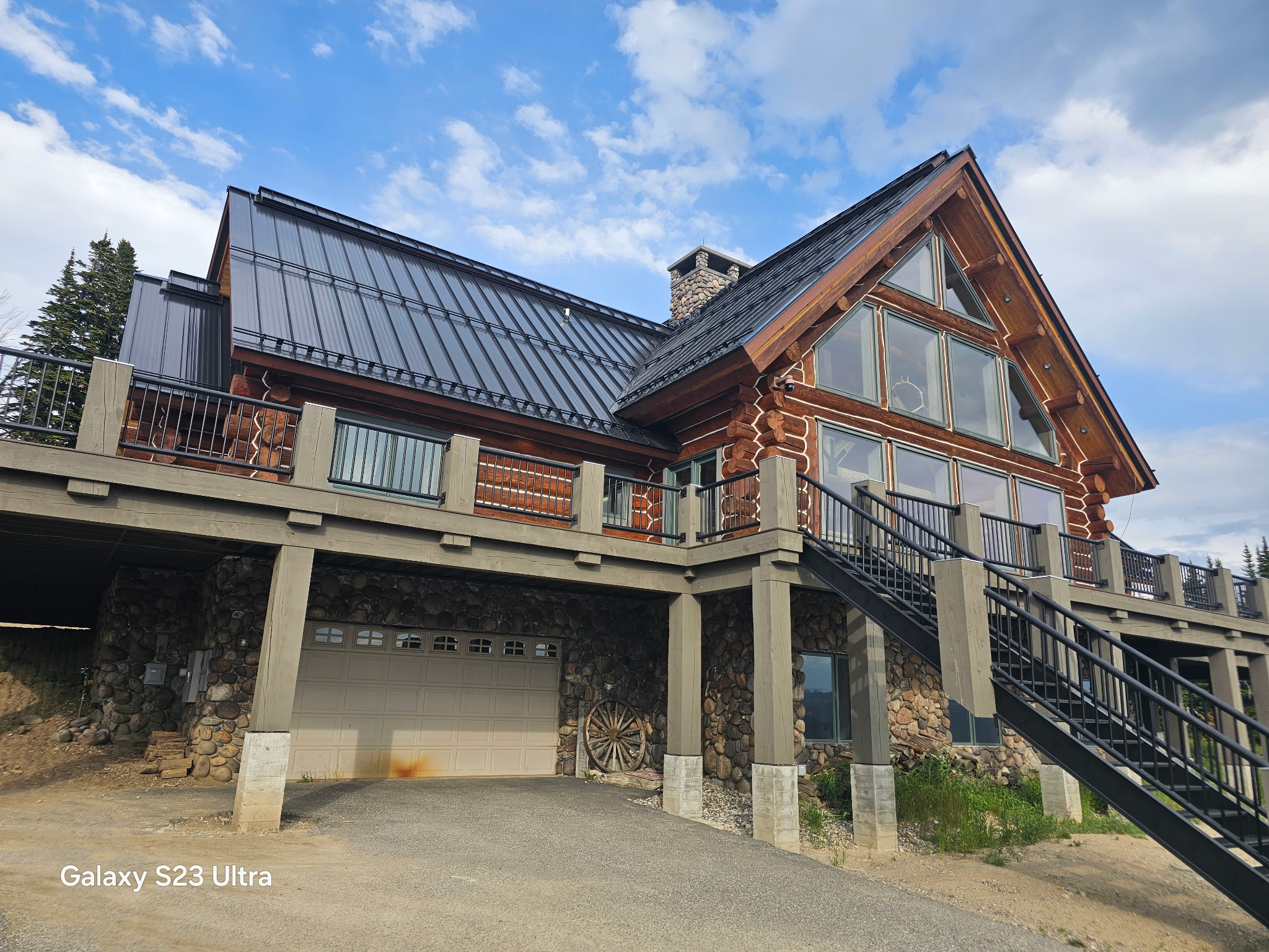 Roofing contractor Missoula Montana AMPCo Construction